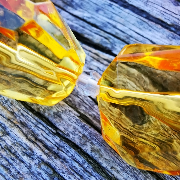 Big Yellow and Orange Plastic Gemstones Stretch Statement Bracelet - Picture 7 of 13